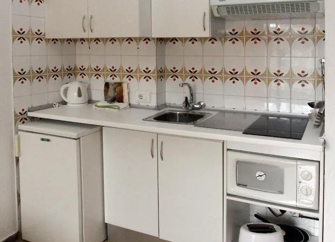 Aparthotel El Sol 3*