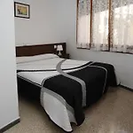 El Sol 4* טוסה דה מאר