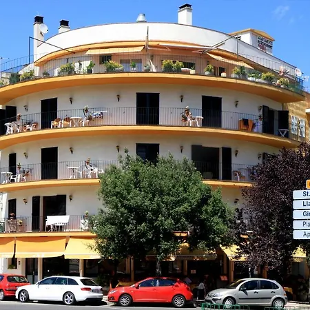 Aparthotel El Sol *
